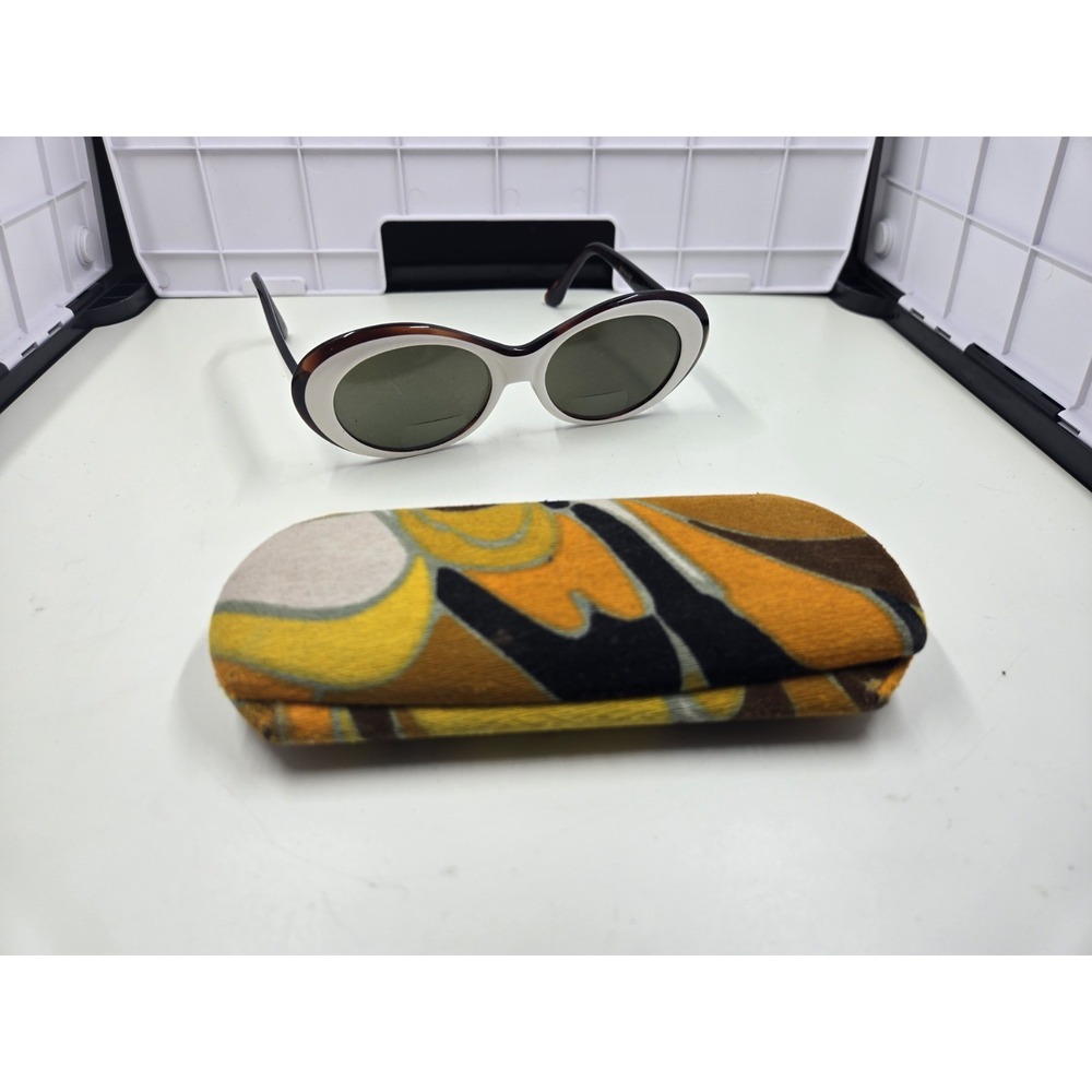 Vintage American Optical Beware True Color Sunglasses Black White 1960s Rare USA